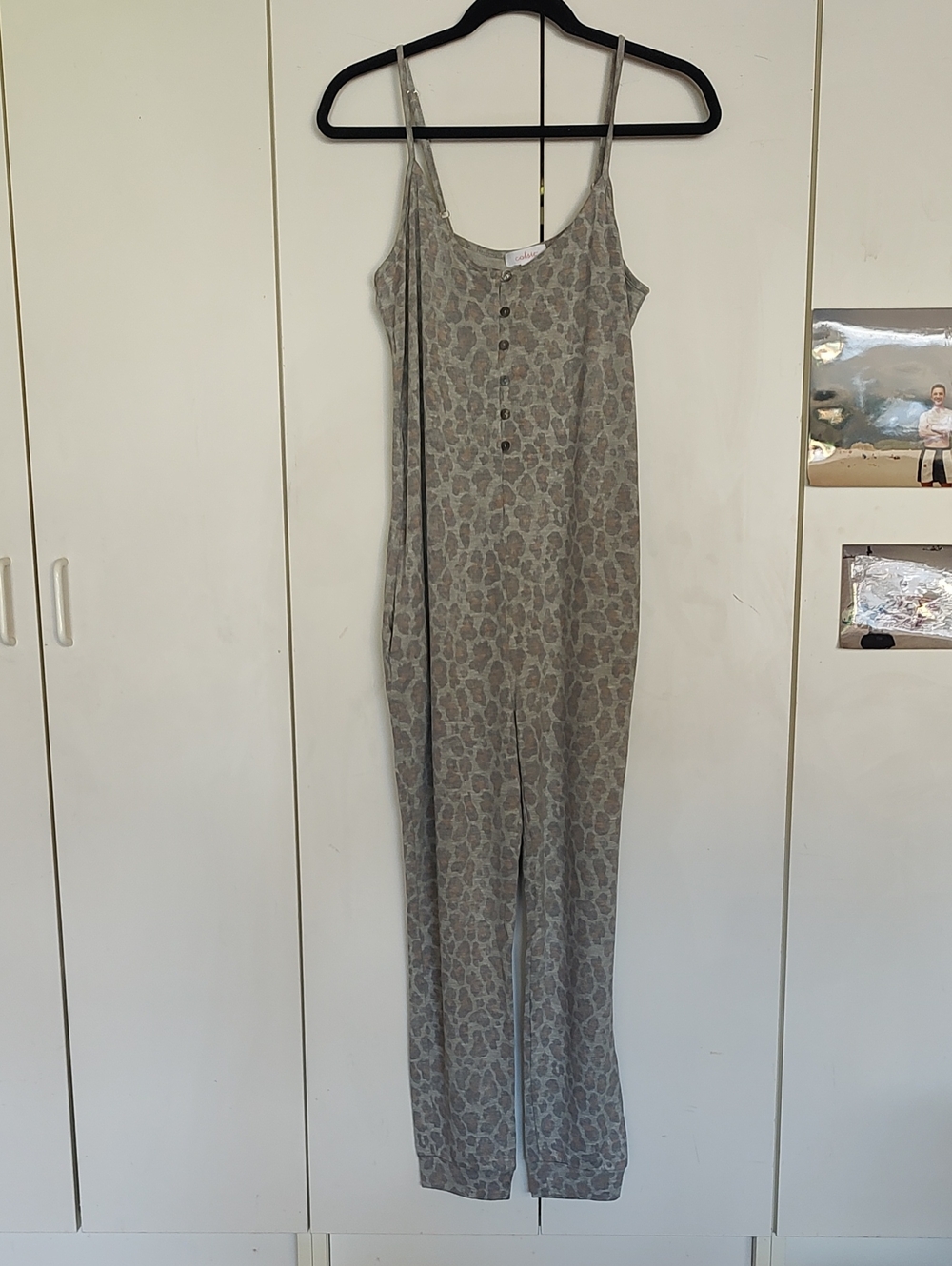 Colsie Beige-Grey Leopard Print Sleeveless Jumpsuit